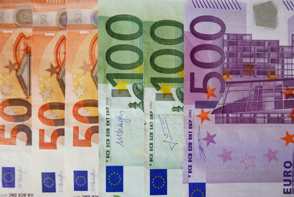 overhead photo of euro bills 2022 08 01 04 43 23 utc